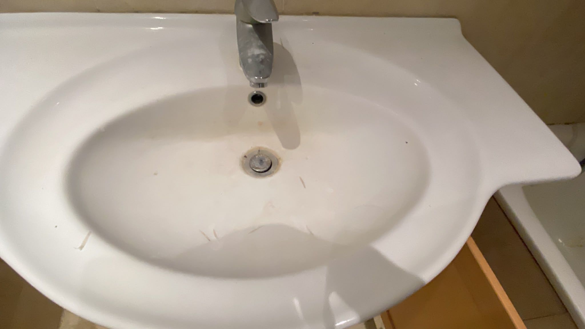Bathroom sink before cleaning
